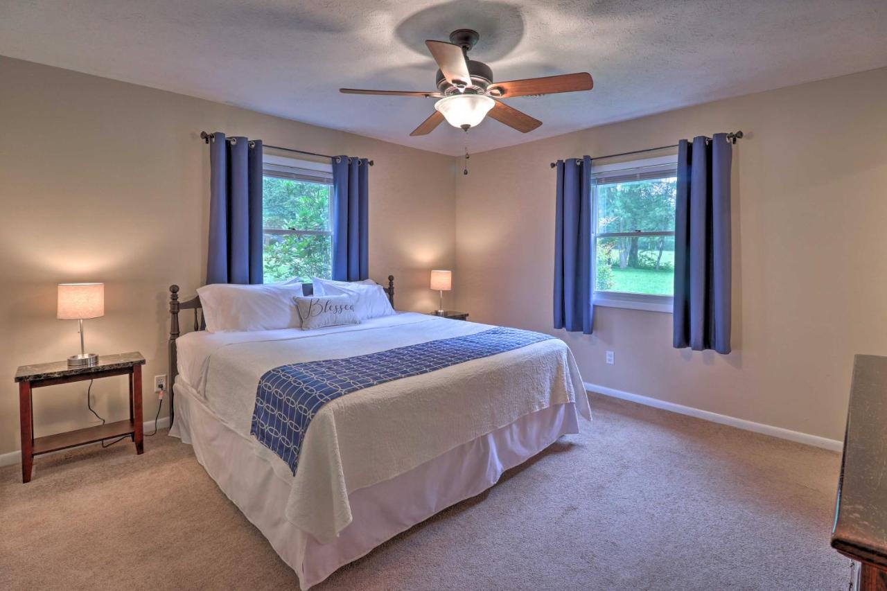 Hendersonville Home With Fire Pit 5 Mi To Downtown! Luaran gambar