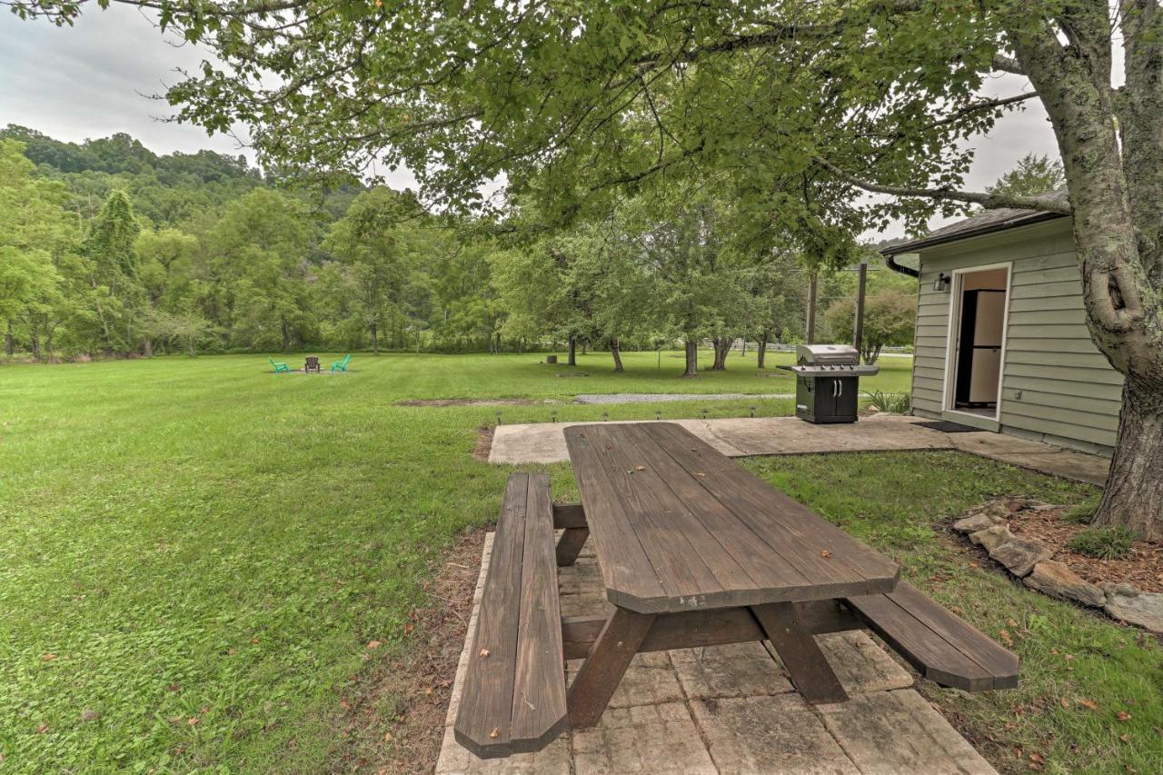 Hendersonville Home With Fire Pit 5 Mi To Downtown! Luaran gambar